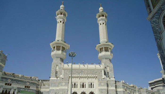 Entering the Holy Kabaa