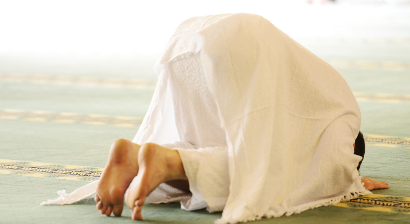 Proper Hajj Clothing for Men