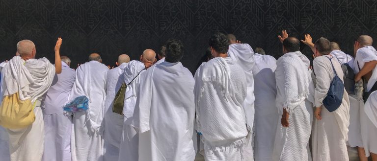 What is the Proper Hajj Clothing?