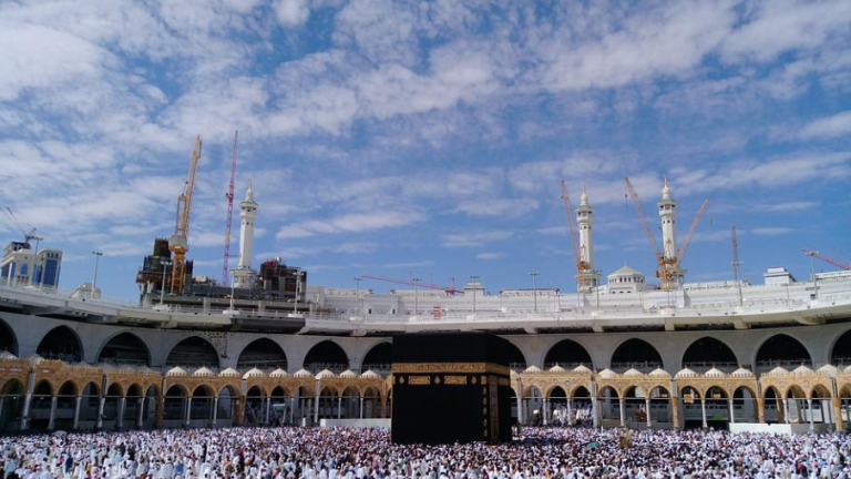 Why should Muslim couples go for Umrah on their honeymoon?