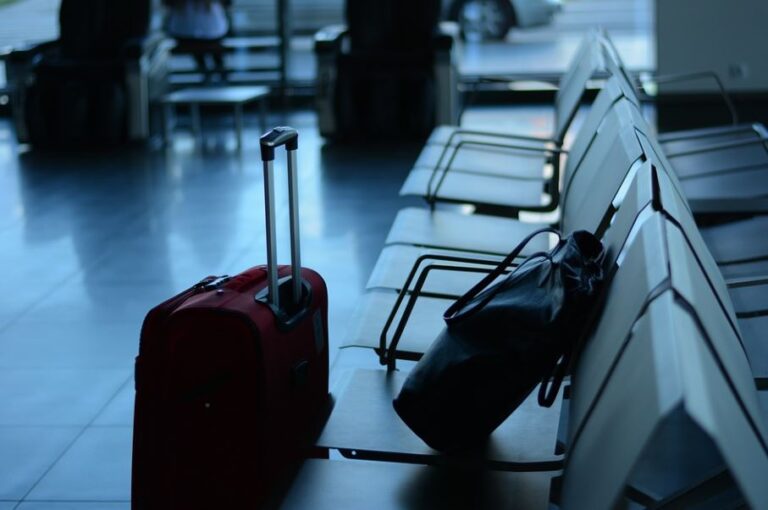 Hajj and Umrah Advice and Tips: Arrival At the Airport