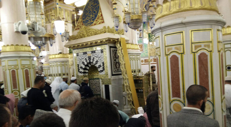 Plan Your Group Umrah 2025: The Perfect Time to Book