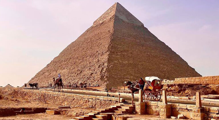 Fly to Egypt and Relive History: Pyramid Tour Packages You will Love