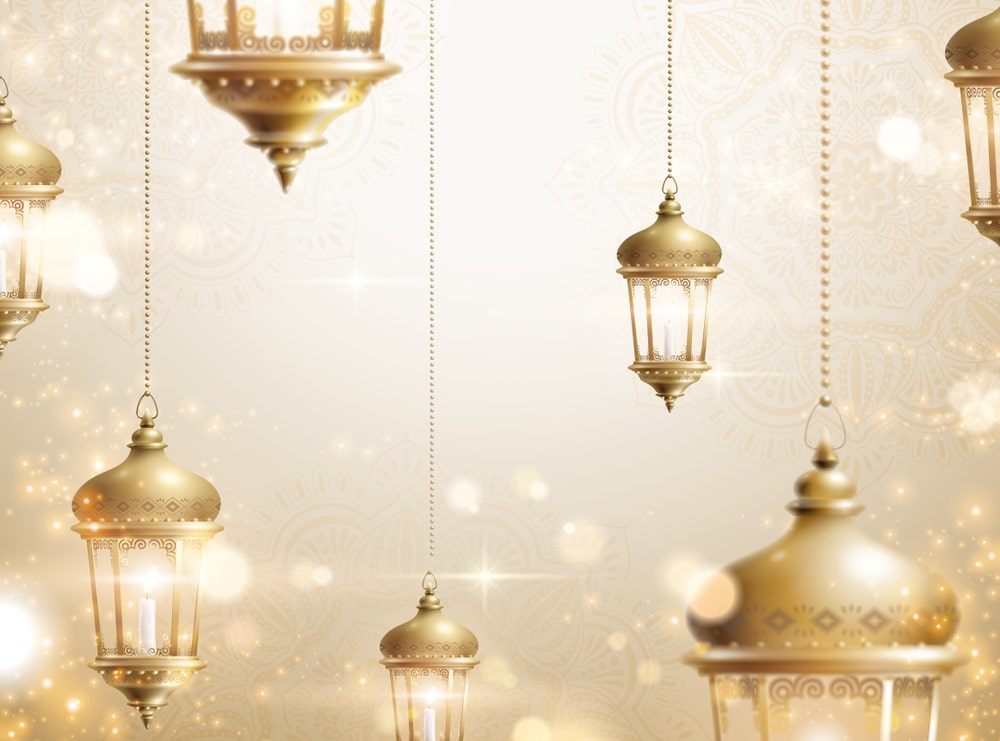 Hanging,Fanoos,On,Arabesque,Background,In,Golden,Tone