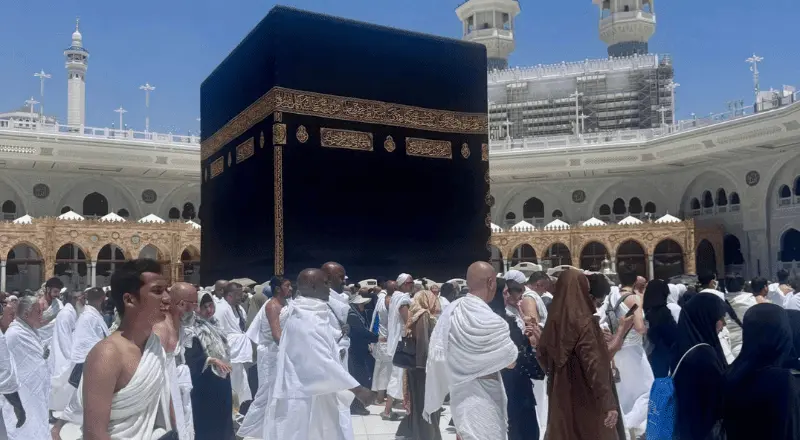 Perform Umrah with Wife