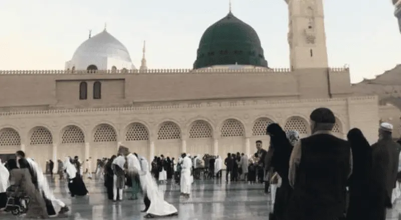 Perform Umrah Behalf of Others