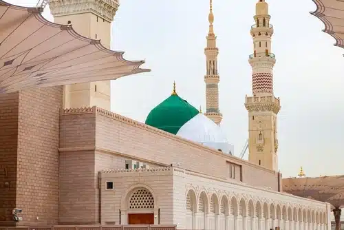 Honeymoon Umrah Planning Guide Costs, Packages & Best Time to Travel4