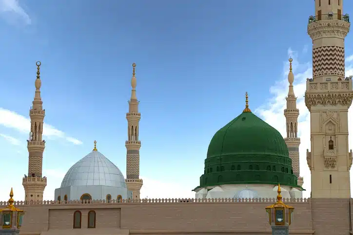 Honeymoon Umrah Planning Guide Costs, Packages & Best Time to Travel8