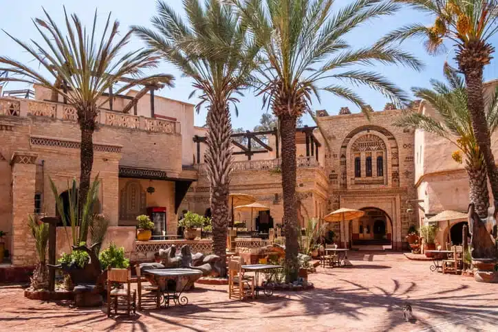 6 Days Casablanca, Chefchaouen, Fez and Merzouga Tour Package